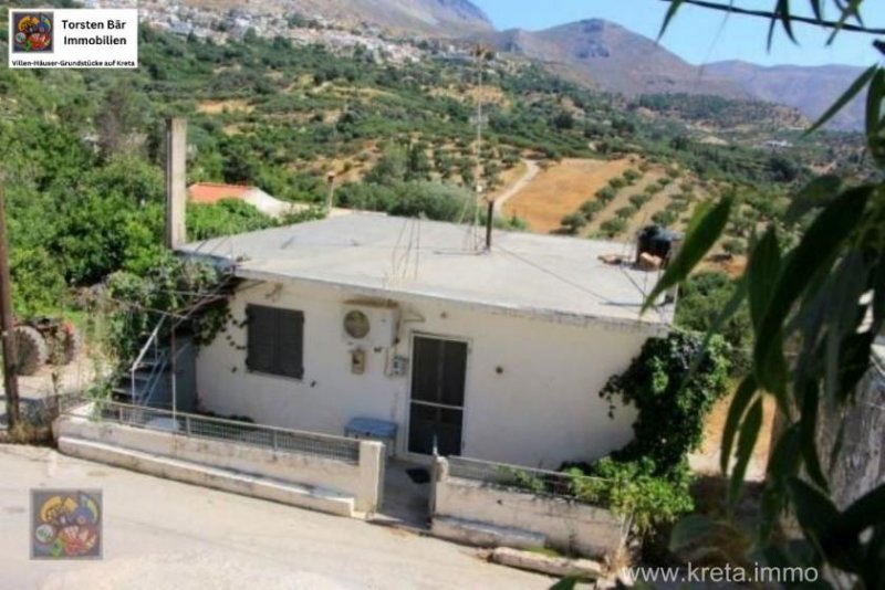 Gergeri Kreta, Südküste, Dorfhaus mit zwei Schlafzimmern auf einem großen Grundstück in Gergeri Haus kaufen